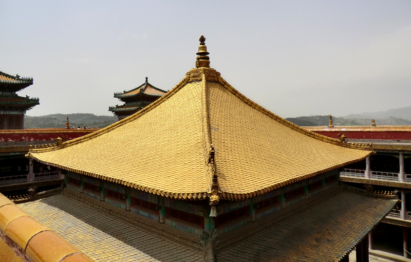 chengde-dahongtai-toit-pavillon-or