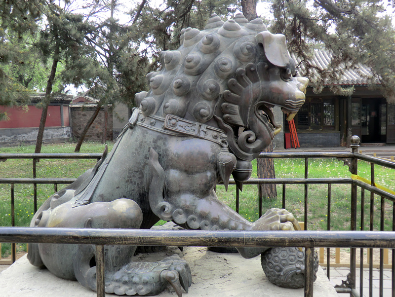 chengde-palais-imperial-lion