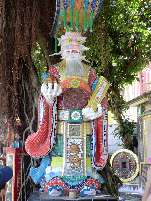 Roi Dragon de la mer d'Orient